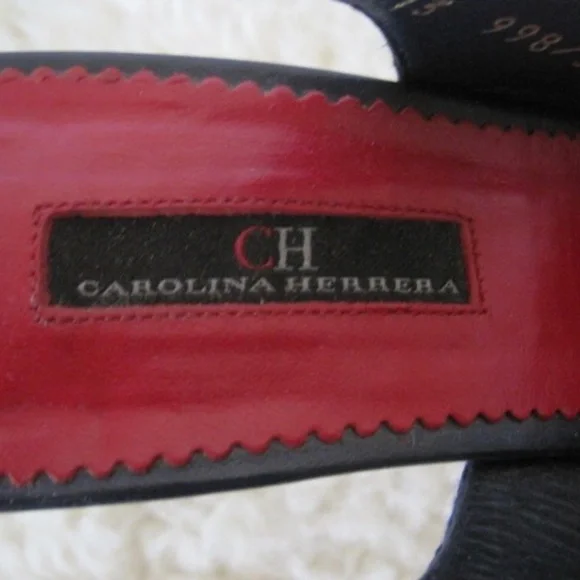 Authentic Carolina Herrera Insignia Sling Back Pumps - Picture 3 of 10